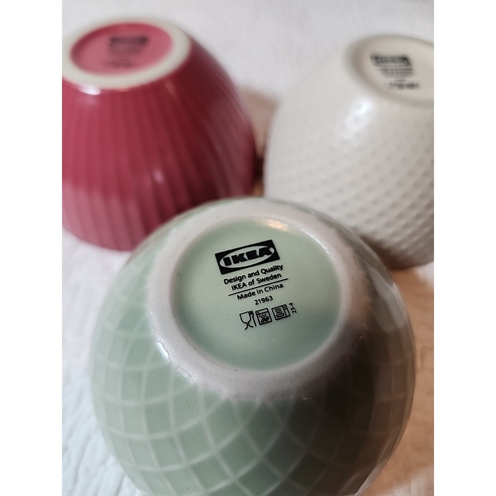 IKEA Set of 3 KEJSERLIG bowls in sage green, white/cream, and pink/coral. - Picture 3 of 5